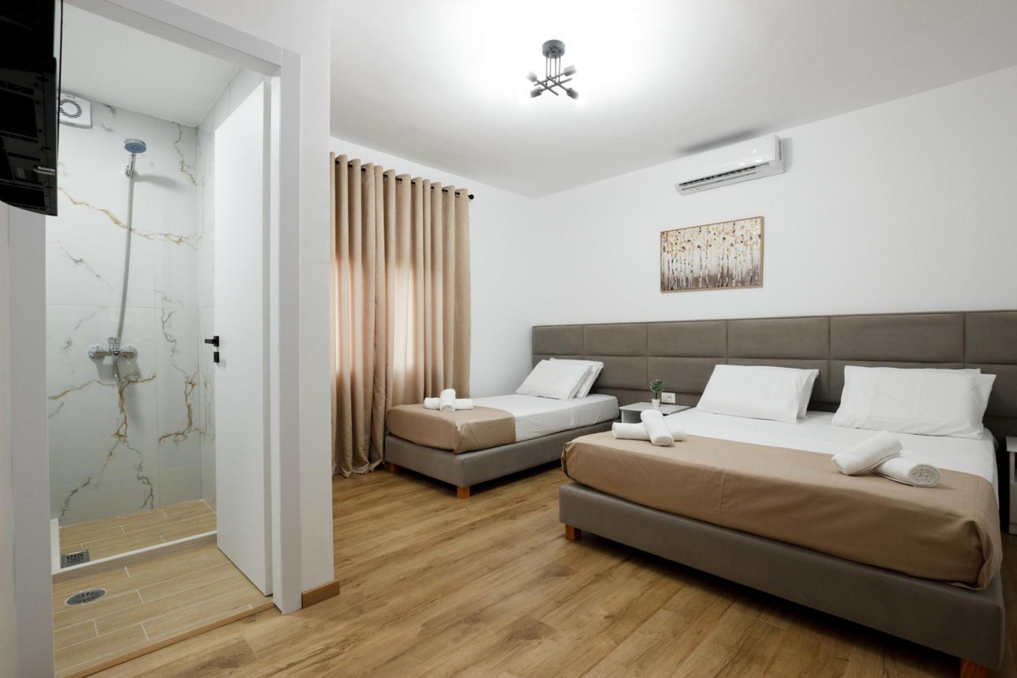 Vila Agimi 65 Gjirokaster Luaran gambar