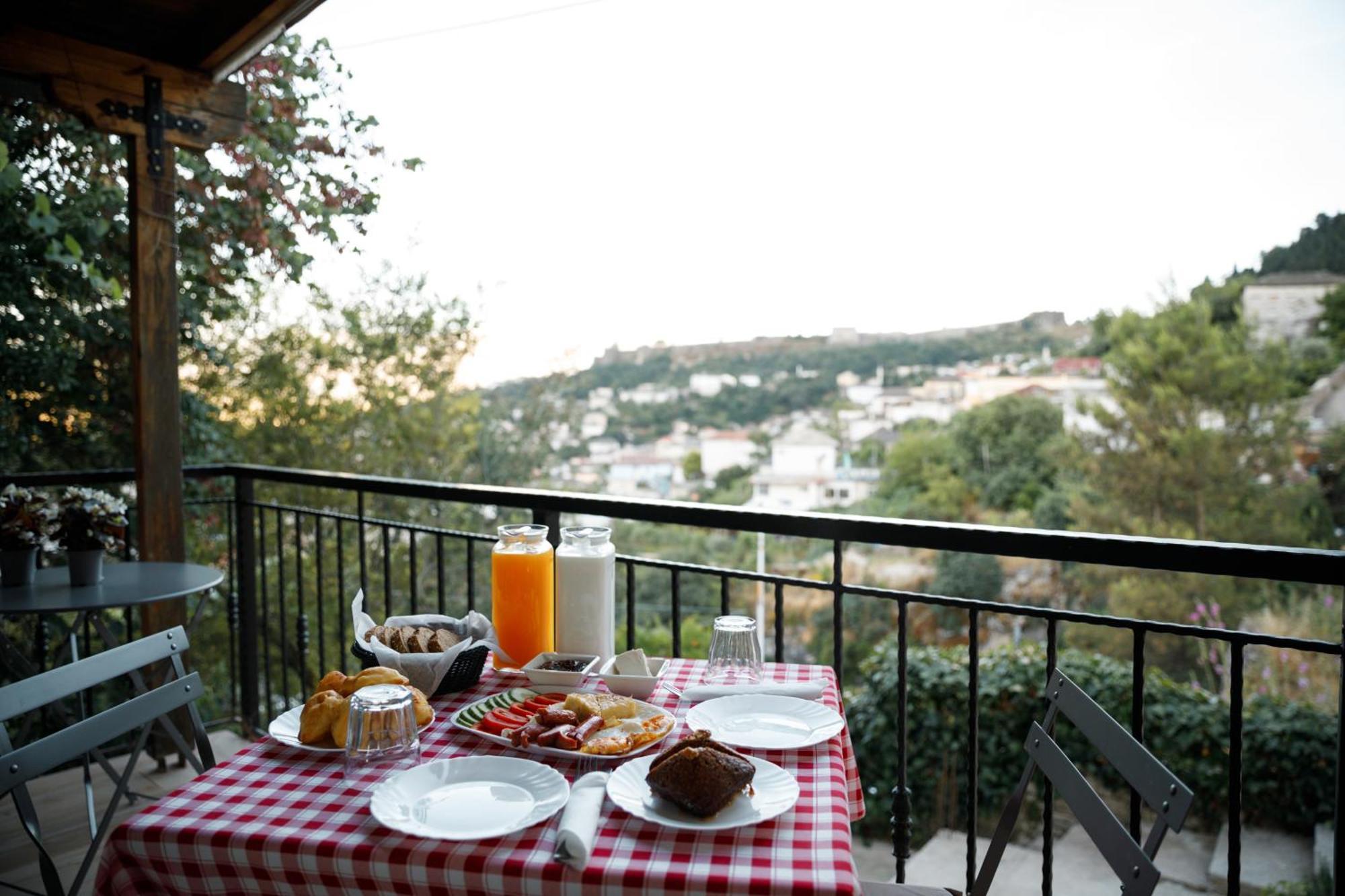 Vila Agimi 65 Gjirokaster Luaran gambar
