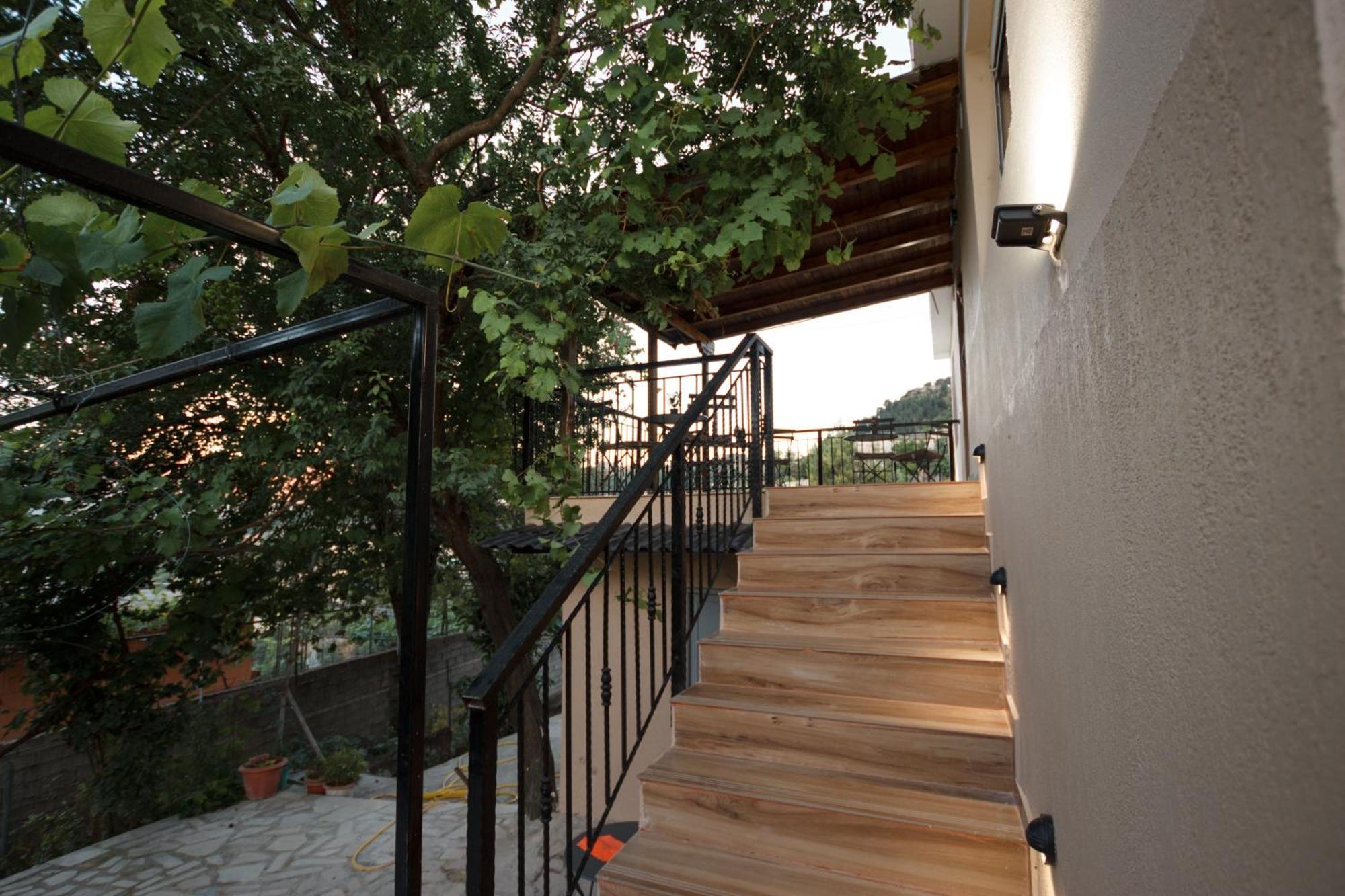 Vila Agimi 65 Gjirokaster Luaran gambar